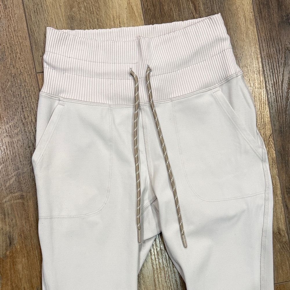 Avalanche Settle In Jogger Leggings - Picture 7 of 13